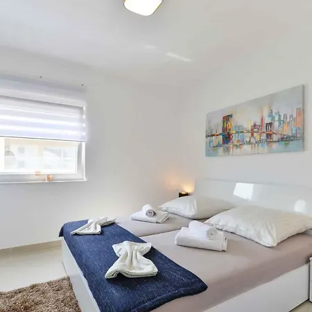 In - Insel 41287 Lejlighed Vir